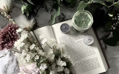 My Go-To Bookstagram Props